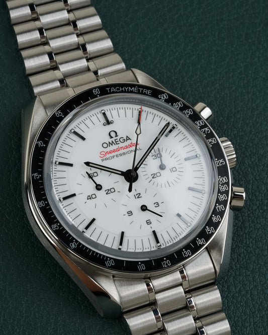 Omega Speedmaster Moonwatch - 310.30.42.50.04.001