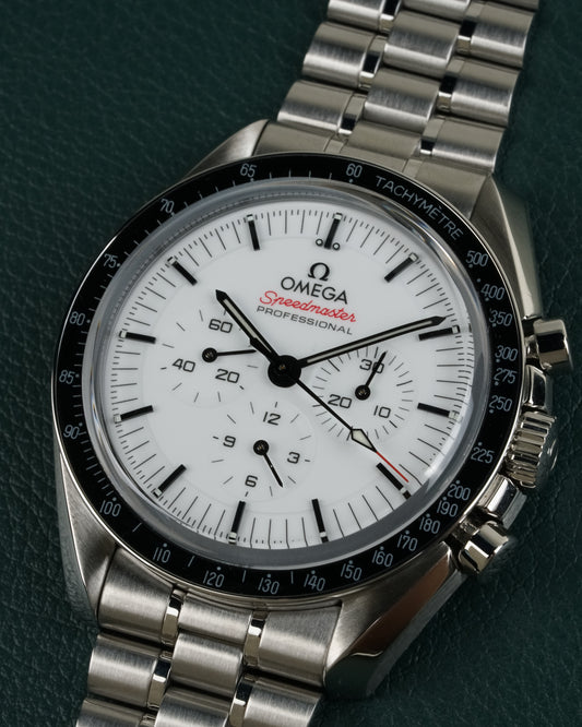 Omega Speedmaster Moonwatch - 310.30.42.50.04.001