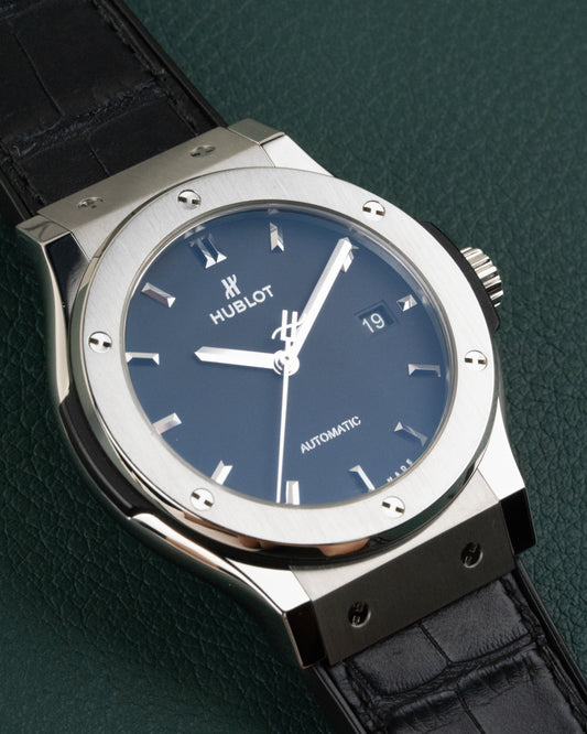 Hublot Classic Fusion Titanium 42 mm 542.NX.1171.LR