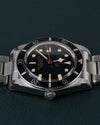 Tudor Black Bay 54 M79000N-0001 - Ondersteboven aanzicht met de kroon onderaan de kast